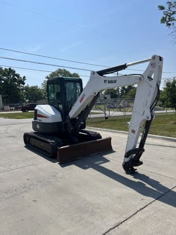 Main image Bobcat E50
